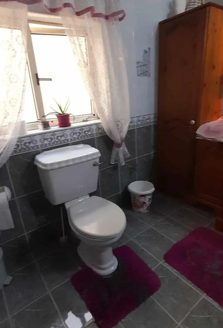 Private Room Qormi Malta
