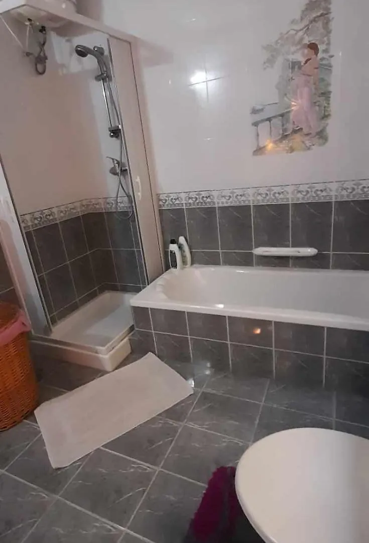 Rum i privatbostad Private Room Qormi